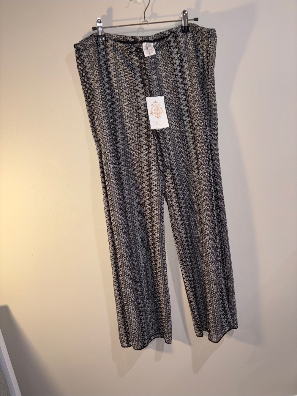 NWT Becca Women's Black & Gray Patterned cover up Wide-Leg Pants w/slits
